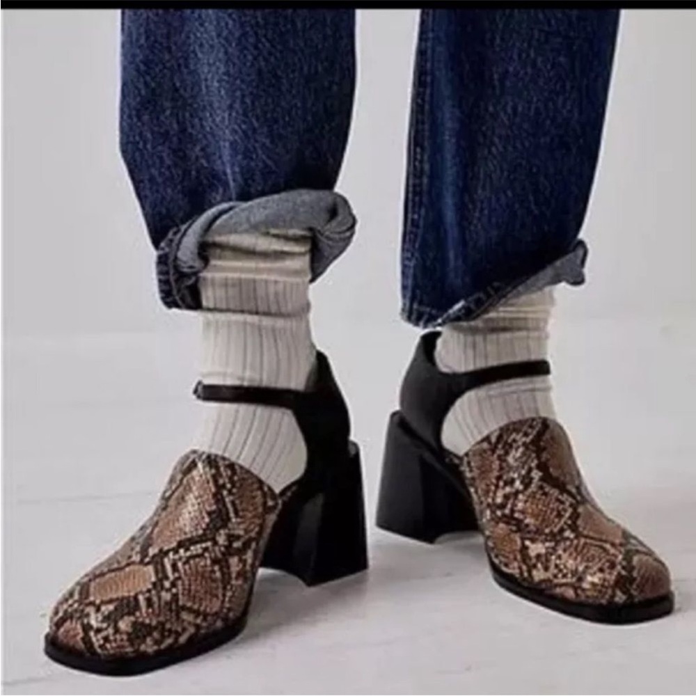 Free People Jeffrey Campbell Audrey Snakeskin Platform Block Heel Mary Jane Sz 8